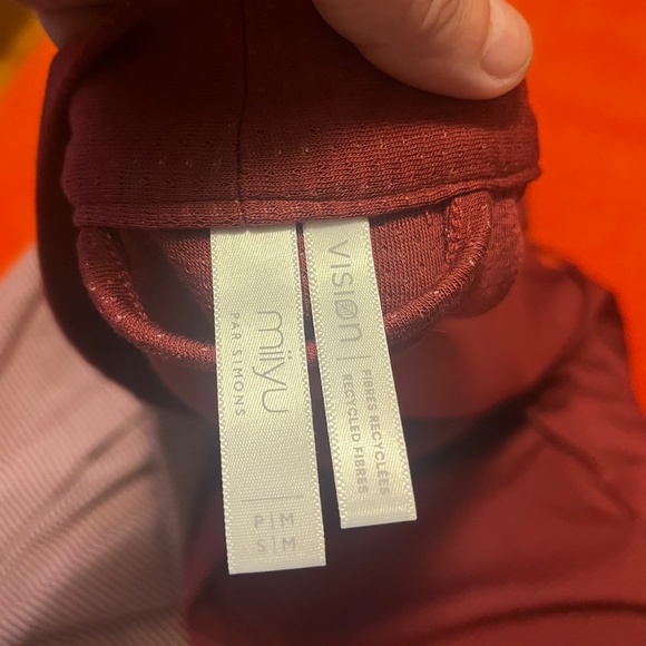 Eco-friendly burgundy and ecru stripes double-faced robe NWT - Picture 11 of 11